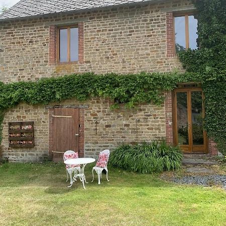 Les Rouges Terres Gites - La Vieille Grange Saint-Amand  Exterior foto